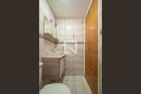 Banheiro de apartamento à venda com 2 quartos, 64m² em Vila Babilonia, São Paulo