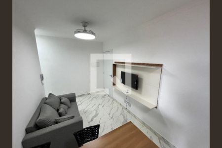 Sala/Cozinha de apartamento para alugar com 1 quarto, 30m² em Parque Peruche, São Paulo