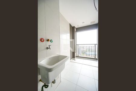 Área de serviço de apartamento para alugar com 2 quartos, 72m² em Vila Esperança, São Paulo