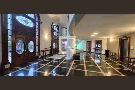 Hall de entrada de apartamento para alugar com 3 quartos, 198m² em Aparecida, Santos