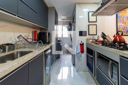 Cozinha de apartamento à venda com 2 quartos, 93m² em Vila Suzana, São Paulo