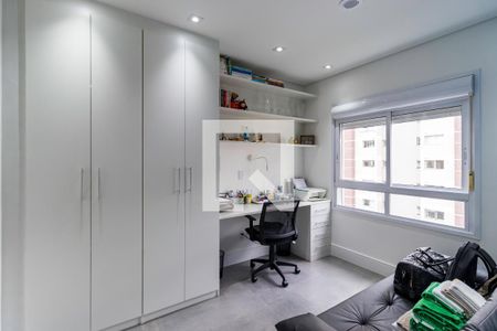 Quarto de apartamento à venda com 2 quartos, 93m² em Vila Suzana, São Paulo