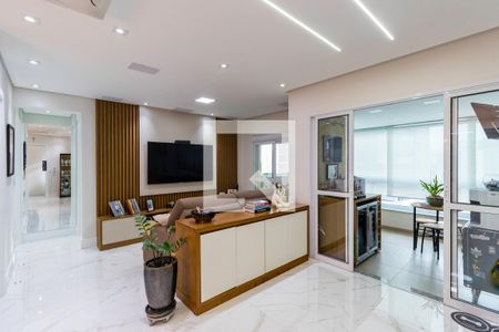 Sala de apartamento à venda com 2 quartos, 93m² em Vila Suzana, São Paulo