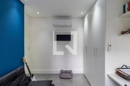 Quarto de apartamento à venda com 2 quartos, 93m² em Vila Suzana, São Paulo