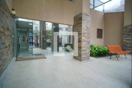 Hall de Entrada  de apartamento para alugar com 2 quartos, 79m² em São João, Porto Alegre