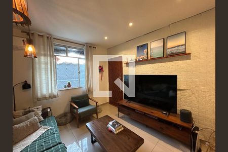 Sala de apartamento para alugar com 2 quartos, 90m² em Vila Valqueire, Rio de Janeiro