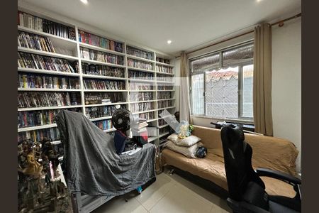 Quarto de apartamento para alugar com 2 quartos, 90m² em Vila Valqueire, Rio de Janeiro