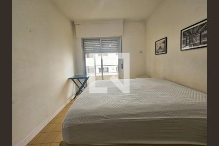 Quarto 1 de apartamento para alugar com 2 quartos, 70m² em Vila Luis Antonio, Guarujá