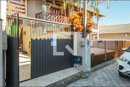 Plaquinha / Fachada de kitnet/studio para alugar com 1 quarto, 37m² em Lagoa Pequena, Florianópolis