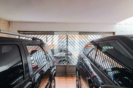 Garagem de casa para alugar com 3 quartos, 272m² em Jaguaré, São Paulo