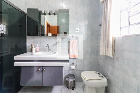 Banheiro de casa para alugar com 3 quartos, 272m² em Jaguaré, São Paulo