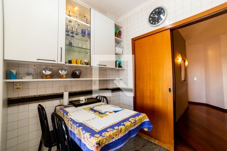 Cozinha de apartamento à venda com 4 quartos, 300m² em Funcionários, Belo Horizonte