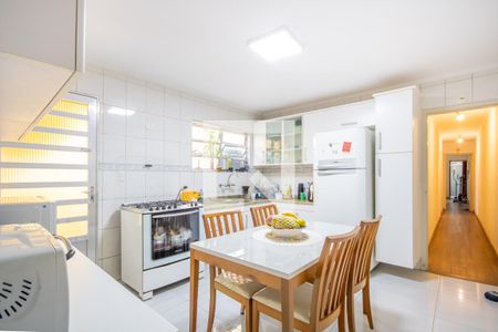 Cozinha de casa à venda com 3 quartos, 144m² em Vila Borali, Osasco