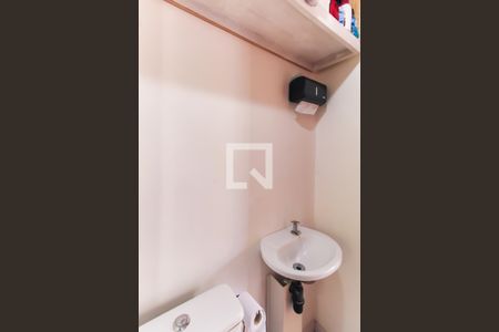 Banheiro Social de apartamento para alugar com 1 quarto, 27m² em Brás, São Paulo