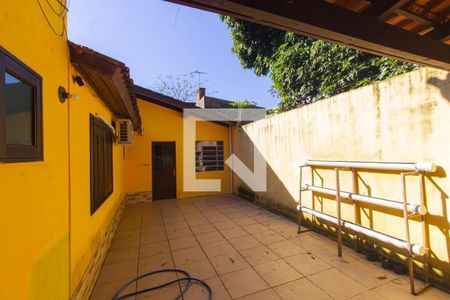 Área Externa de casa à venda com 3 quartos, 220m² em Campestre, São Leopoldo