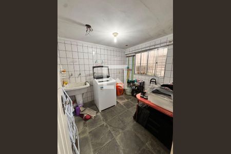 Casa à venda com 3 quartos, 242m² em Vila Gomes, São Paulo