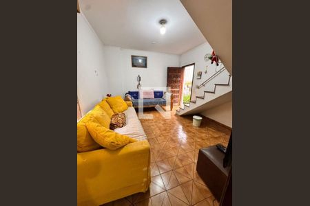 Casa à venda com 3 quartos, 242m² em Vila Gomes, São Paulo