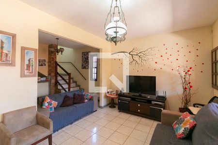 Sala de casa à venda com 5 quartos, 360m² em Venda Nova, Belo Horizonte
