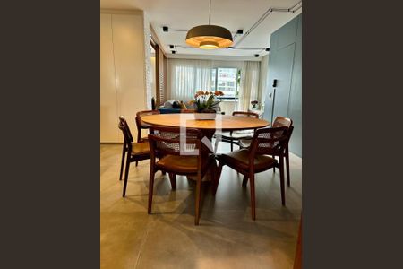 Apartamento à venda com 2 quartos, 110m² em Moema, São Paulo