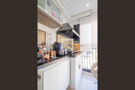 Sacada - Churrasqueira de apartamento à venda com 2 quartos, 62m² em Continental, Osasco