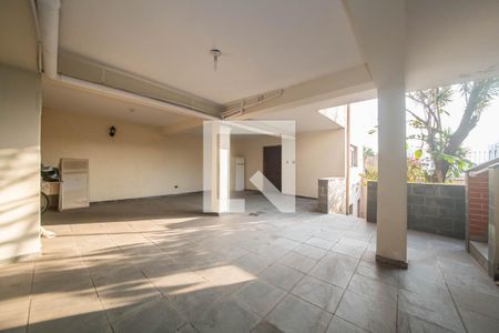Garagem de casa à venda com 3 quartos, 260m² em Parque Jabaquara, São Paulo