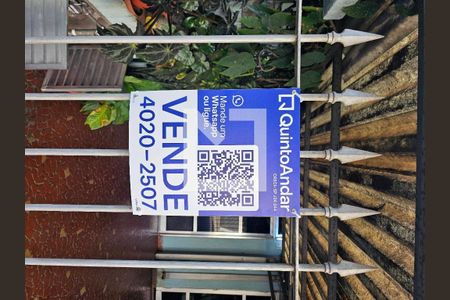 Placa de casa à venda com 3 quartos, 240m² em Água Branca, São Paulo
