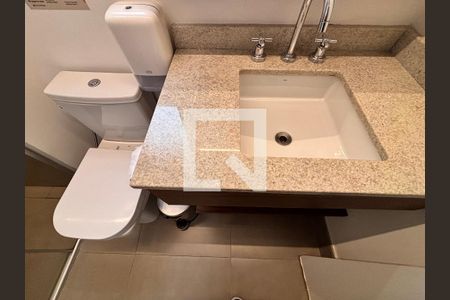 Banheiro de kitnet/studio à venda com 1 quarto, 32m² em Moema, São Paulo