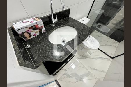 Banheiro de apartamento para alugar com 1 quarto, 30m² em Parque Peruche, São Paulo