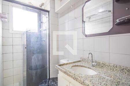 Banheiro de apartamento para alugar com 2 quartos, 55m² em Vl Ayrosa, Osasco