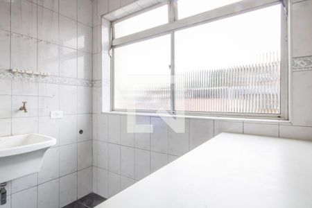 Cozinha e Área de Serviço de apartamento para alugar com 2 quartos, 55m² em Vl Ayrosa, Osasco