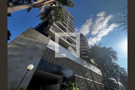Fachada de apartamento à venda com 2 quartos, 175m² em Grajaú, Rio de Janeiro