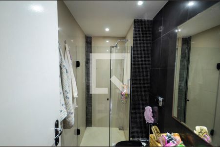 Banheiro 1 de apartamento à venda com 2 quartos, 175m² em Grajaú, Rio de Janeiro
