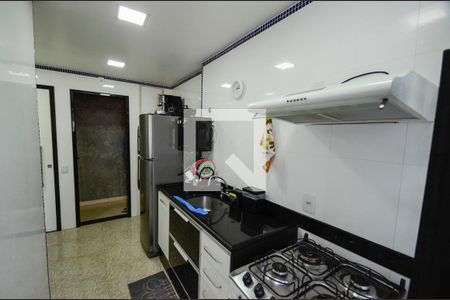 Cozinha de apartamento à venda com 2 quartos, 175m² em Grajaú, Rio de Janeiro