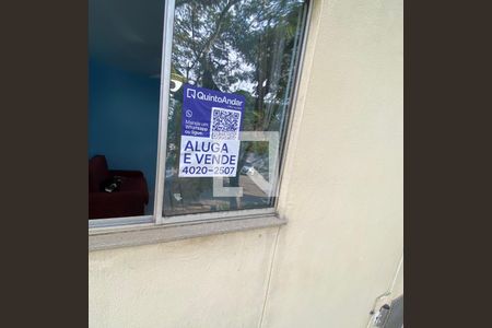 Placa de apartamento para alugar com 2 quartos, 50m² em Pechincha, Rio de Janeiro