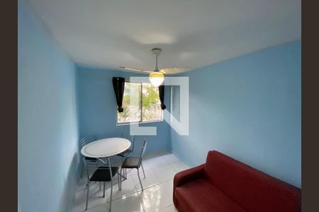 Quarto 1 de apartamento para alugar com 2 quartos, 50m² em Pechincha, Rio de Janeiro