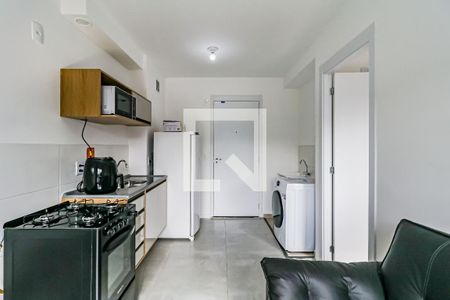 Sala/Cozinha de apartamento para alugar com 1 quarto, 26m² em Vila Butantã, São Paulo