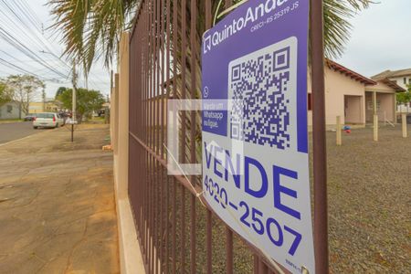 Placa instalada de casa à venda com 4 quartos, 330m² em Niterói, Canoas