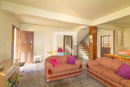 Sala 1 de casa à venda com 4 quartos, 330m² em Niterói, Canoas