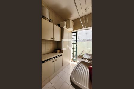 Lavanderia de casa à venda com 3 quartos, 212m² em Jardim Lumen Christi, Campinas