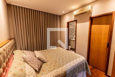 Apartamento à venda com 4 quartos, 260m² em Castelo, Belo Horizonte