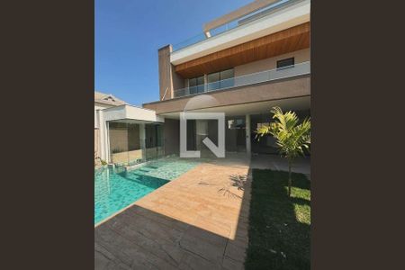 Casa à venda com 4 quartos, 310m² em Recreio dos Bandeirantes, Rio de Janeiro