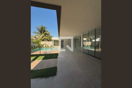 Casa à venda com 4 quartos, 310m² em Recreio dos Bandeirantes, Rio de Janeiro