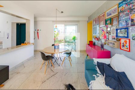 Sala de apartamento à venda com 2 quartos, 127m² em Carmo, Belo Horizonte