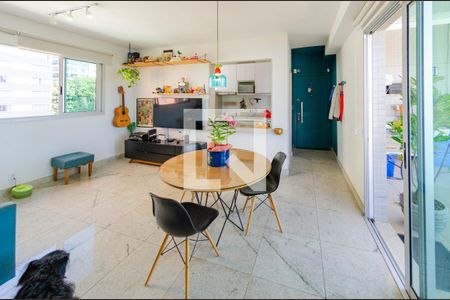 Sala de apartamento à venda com 2 quartos, 127m² em Carmo, Belo Horizonte