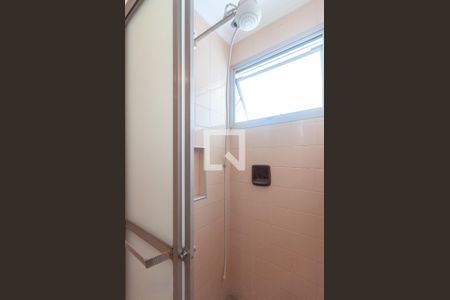 Banheiro de apartamento à venda com 3 quartos, 106m² em Cambuí, Campinas