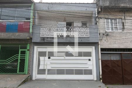 Fachada de casa à venda com 2 quartos, 180m² em Conjunto Habitacional A. E. Carvalho, São Paulo