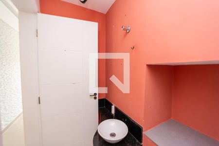 Lavabo de casa à venda com 2 quartos, 90m² em Jardim Laone, São Paulo