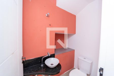Lavabo de casa à venda com 2 quartos, 90m² em Jardim Laone, São Paulo