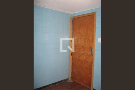 Casa à venda com 2 quartos, 206m² em Parque Vitoria, São Paulo