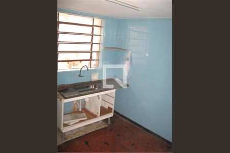 Casa à venda com 2 quartos, 206m² em Parque Vitoria, São Paulo